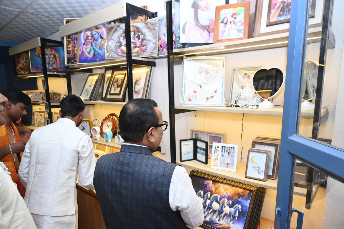 Atul Save tweet media