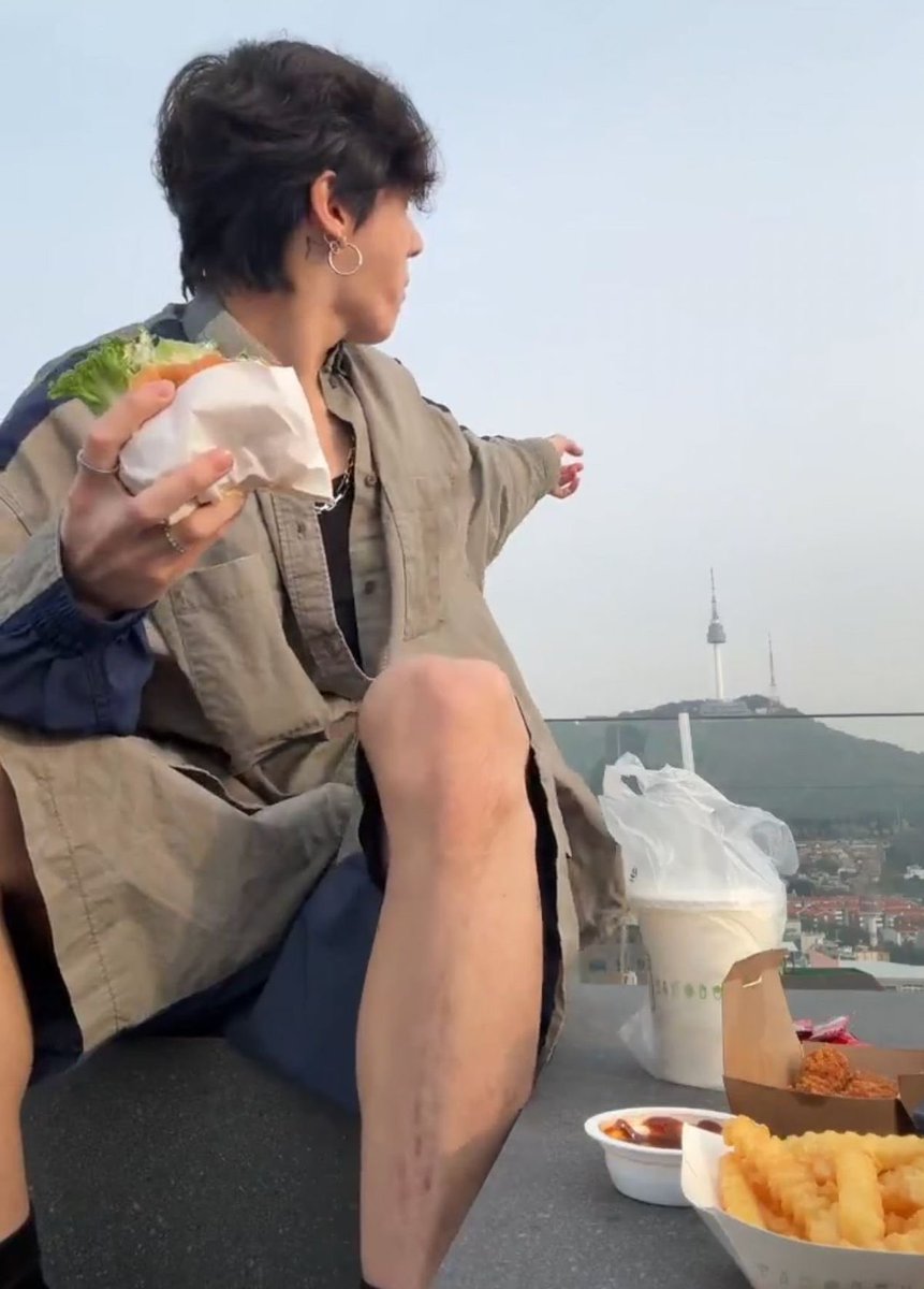 ⋆˙⟡ lia 𝜗ৎ 🍒 tweet media