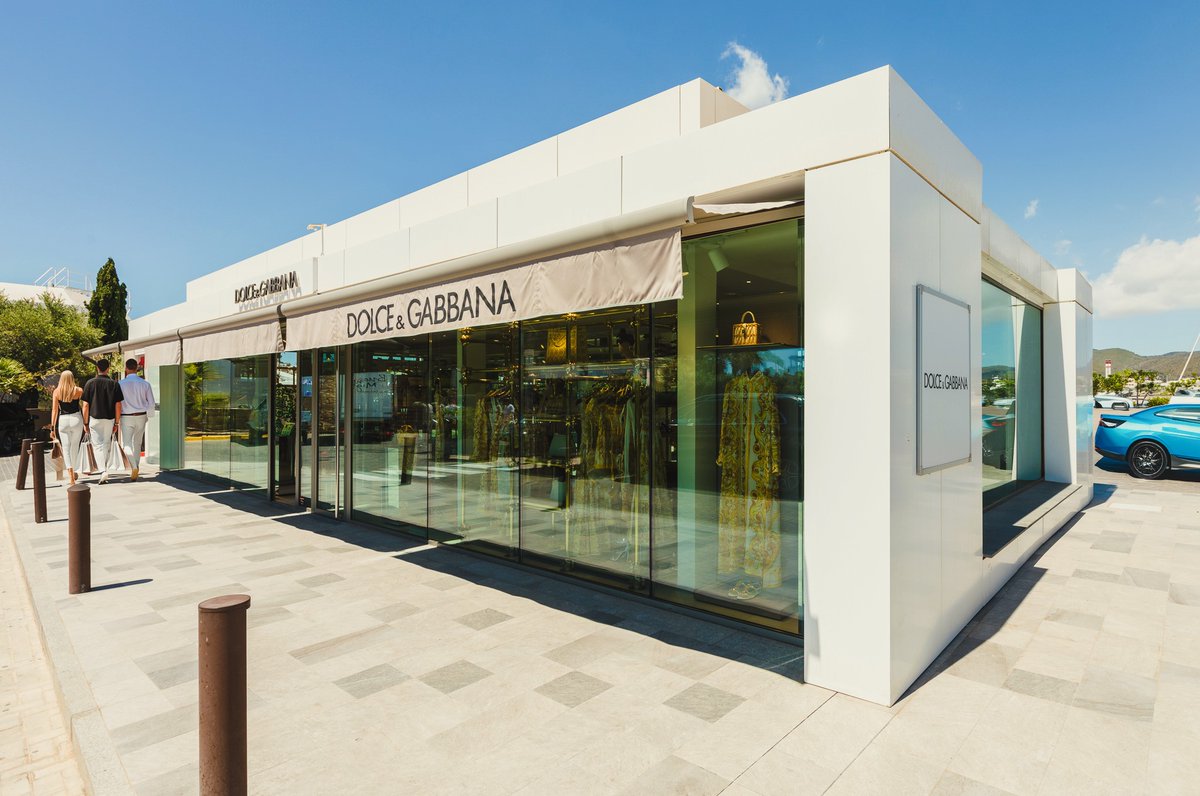 It’s official… the season begins at Marina Ibiza! 
On March 23rd, Dolce &amp; Gabbana opens its doors, marking the start of a new season where fashion, style and the Mediterranean come together once again. 
A first step that sets the tone for everything to come.