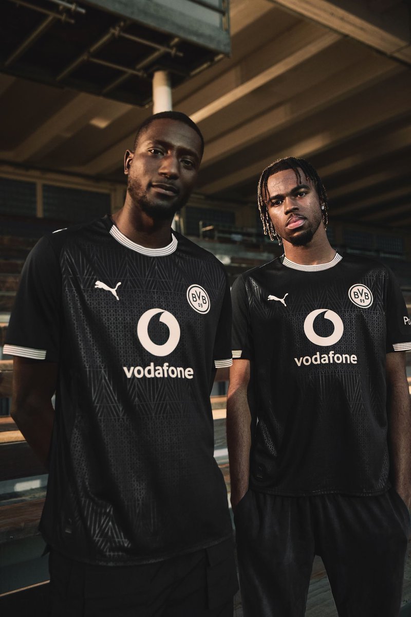 Classic Football Shirts tweet media