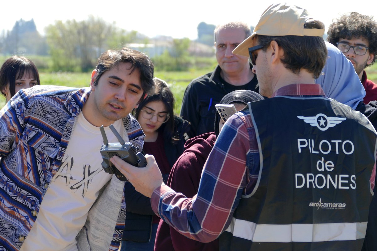 CIHEAMZaragoza's tweet photo. Yesterday, we took learning to the skies.

Students of the International Master in Plant Genetics, Genomics and Breeding explored plant responses to abiotic stress using field, proximal and remote sensing tools.

Led by Shawn Kefauver and José Luis Araus (@UniBarcelona ). https://t.co/wm9Zph8tpR