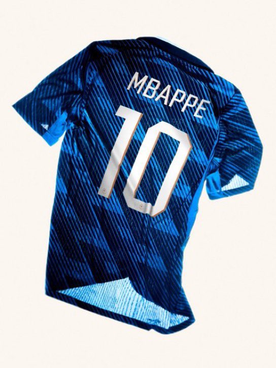 LONGUE VIE À TOUS MENNÉS ❤️ tweet media