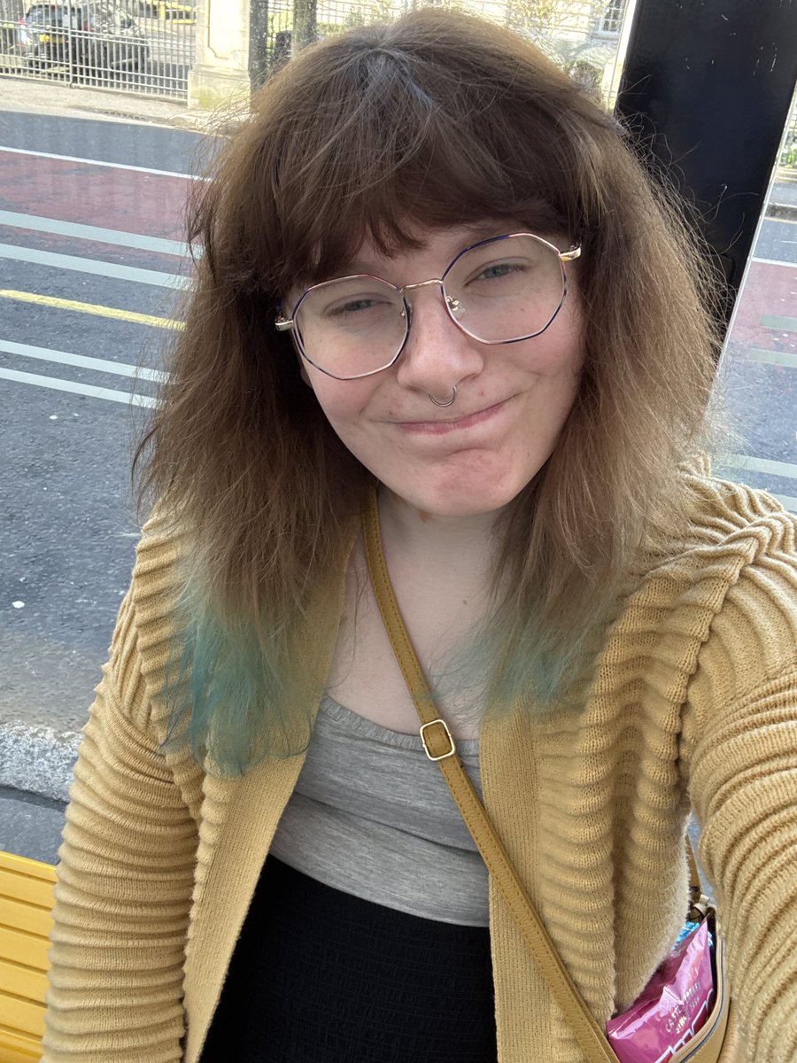 Lucy 🫖 tweet media