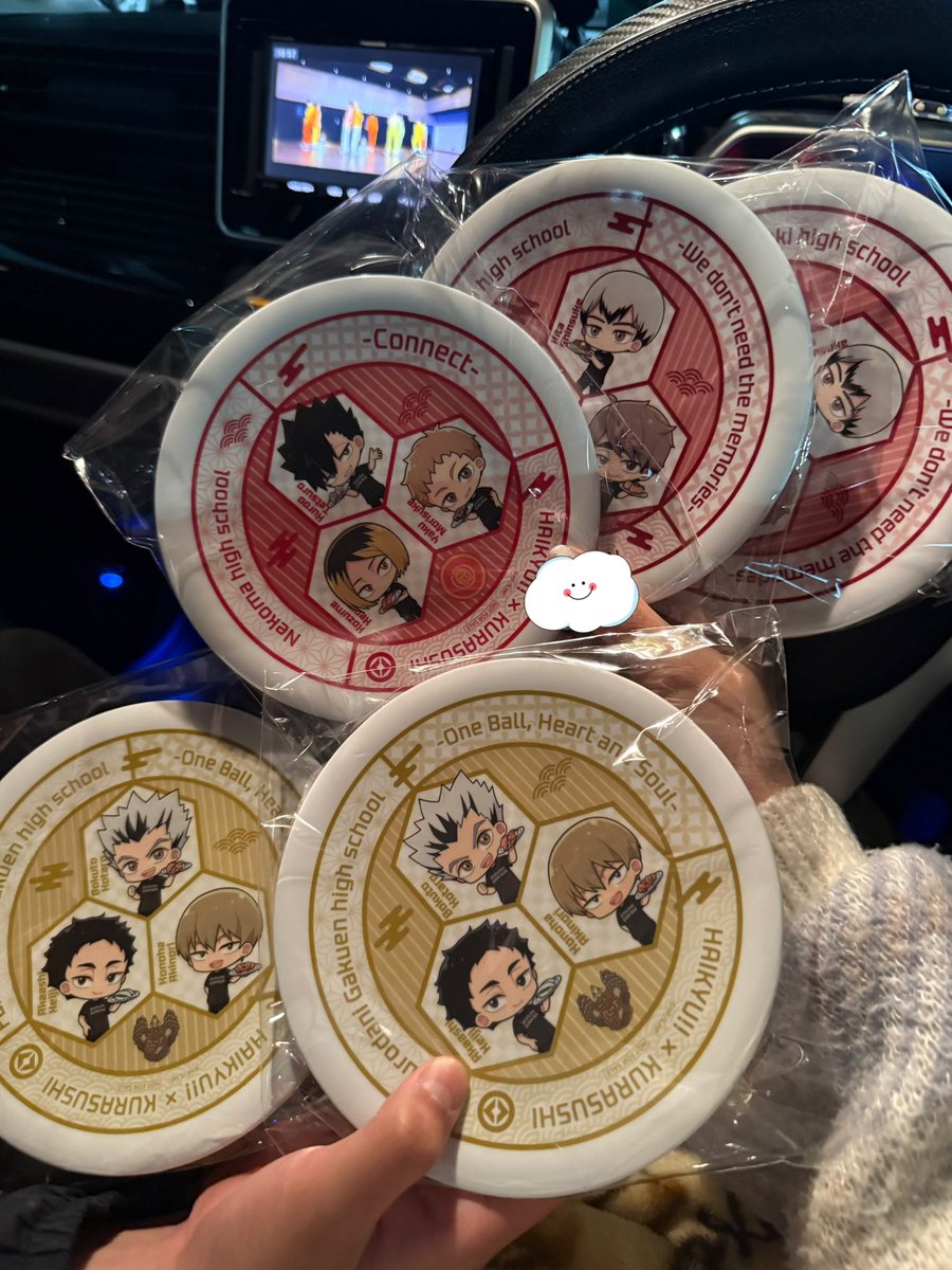 めっちゃ食べた〜🤭
お皿もちゃんとありました(⸝⸝⩌⩊⩌⸝⸝)❤️
偏りすごい我が家ですが🤣ww

息子の卒業祝い㊗️＆推し活😆✨