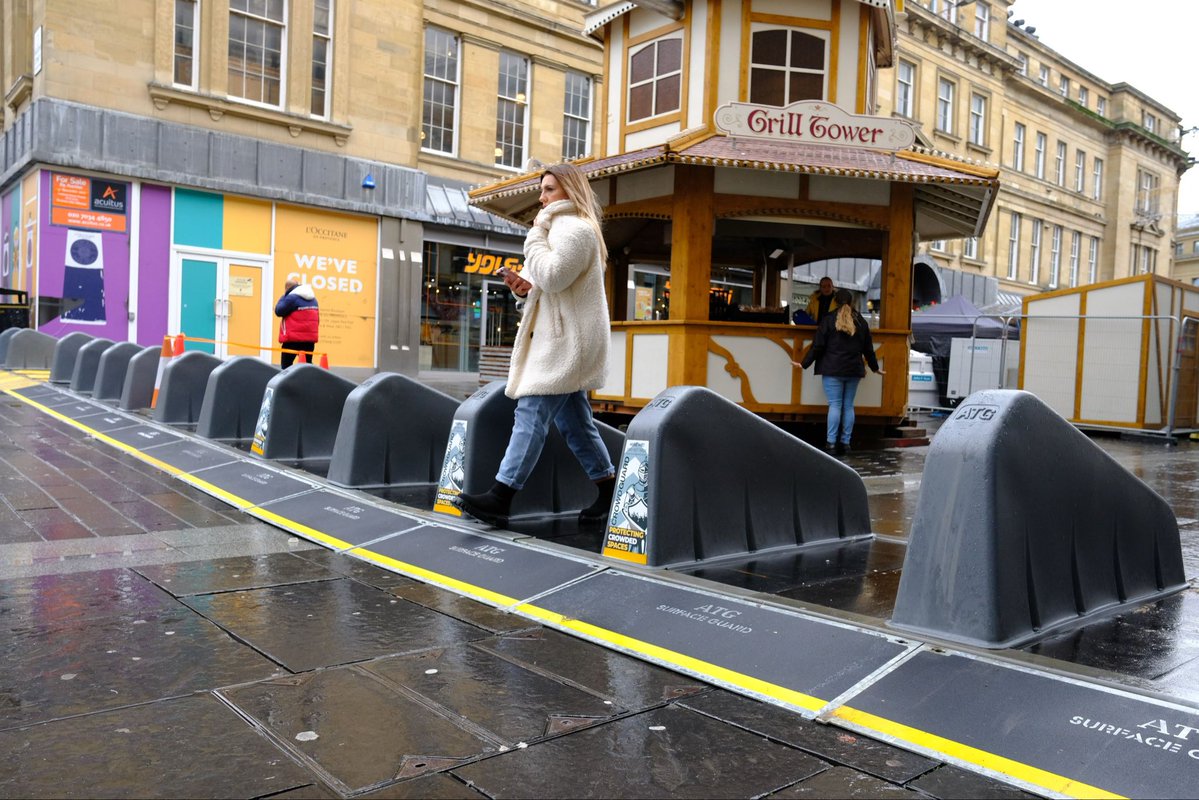 Confidence & Paranoia tweet media