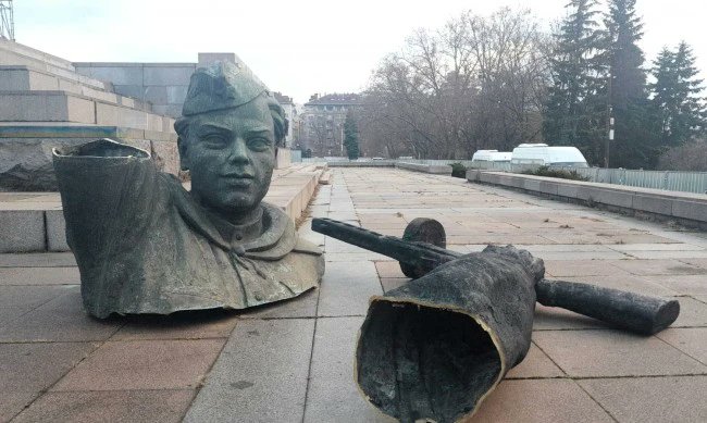 Radko Krastanov tweet media