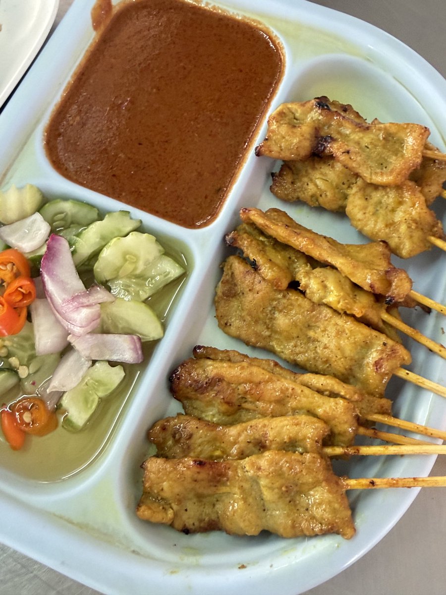 mewmew_meeowwww's tweet image. มาเมืองทอง ก็ต้องกินข้าวผัดปู
@kobdanG 

#foodies