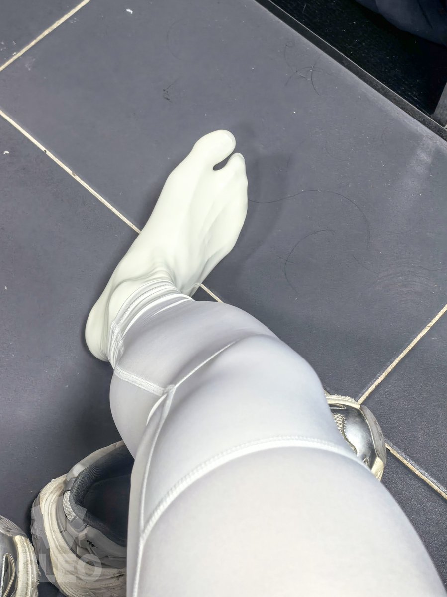 G.LEO Latex tweet media