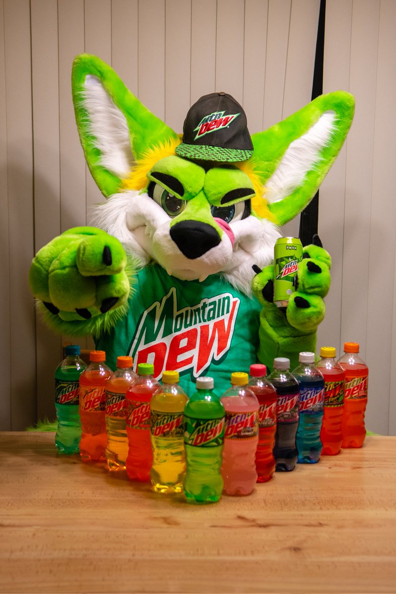 Ascari Husky @FurDu/FWA/AO/AC tweet media