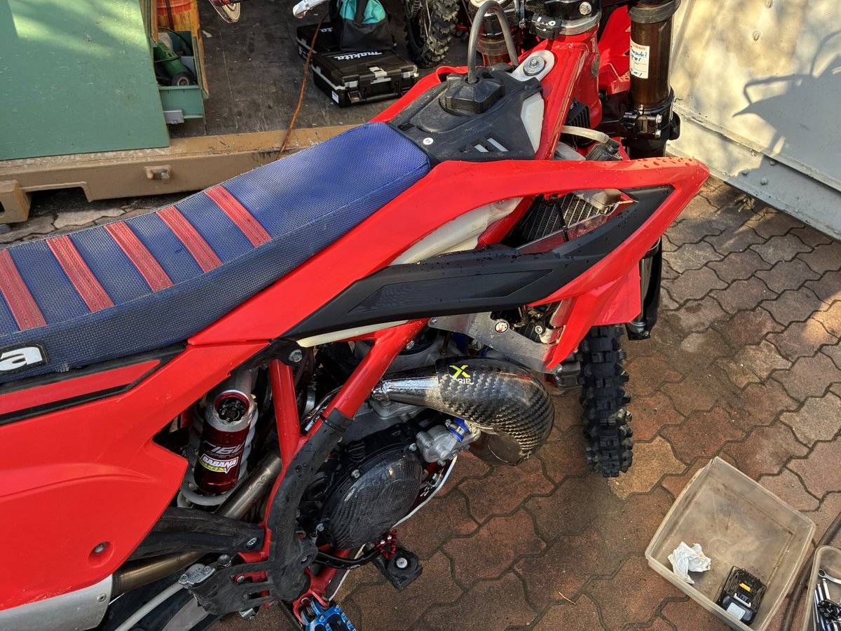 サメ子ちゃん_TAKUMAX#104 tweet media