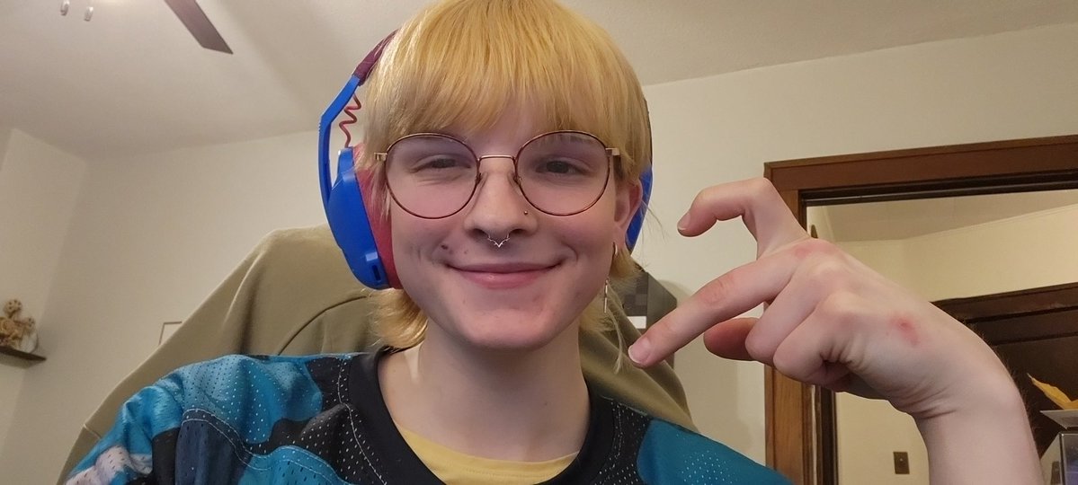 dykes in your area 🏳️‍⚧️ tweet media