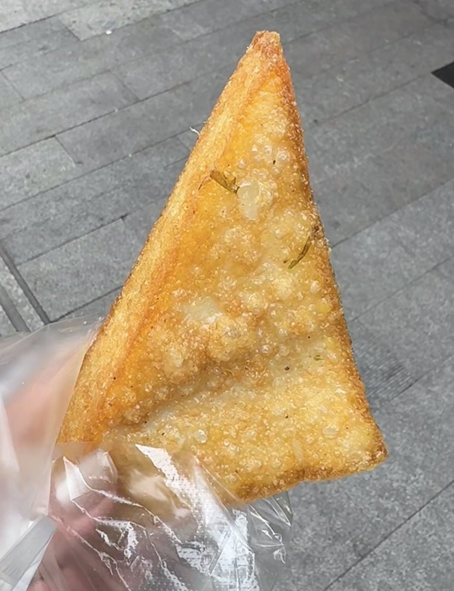 Bella. Chen tweet media