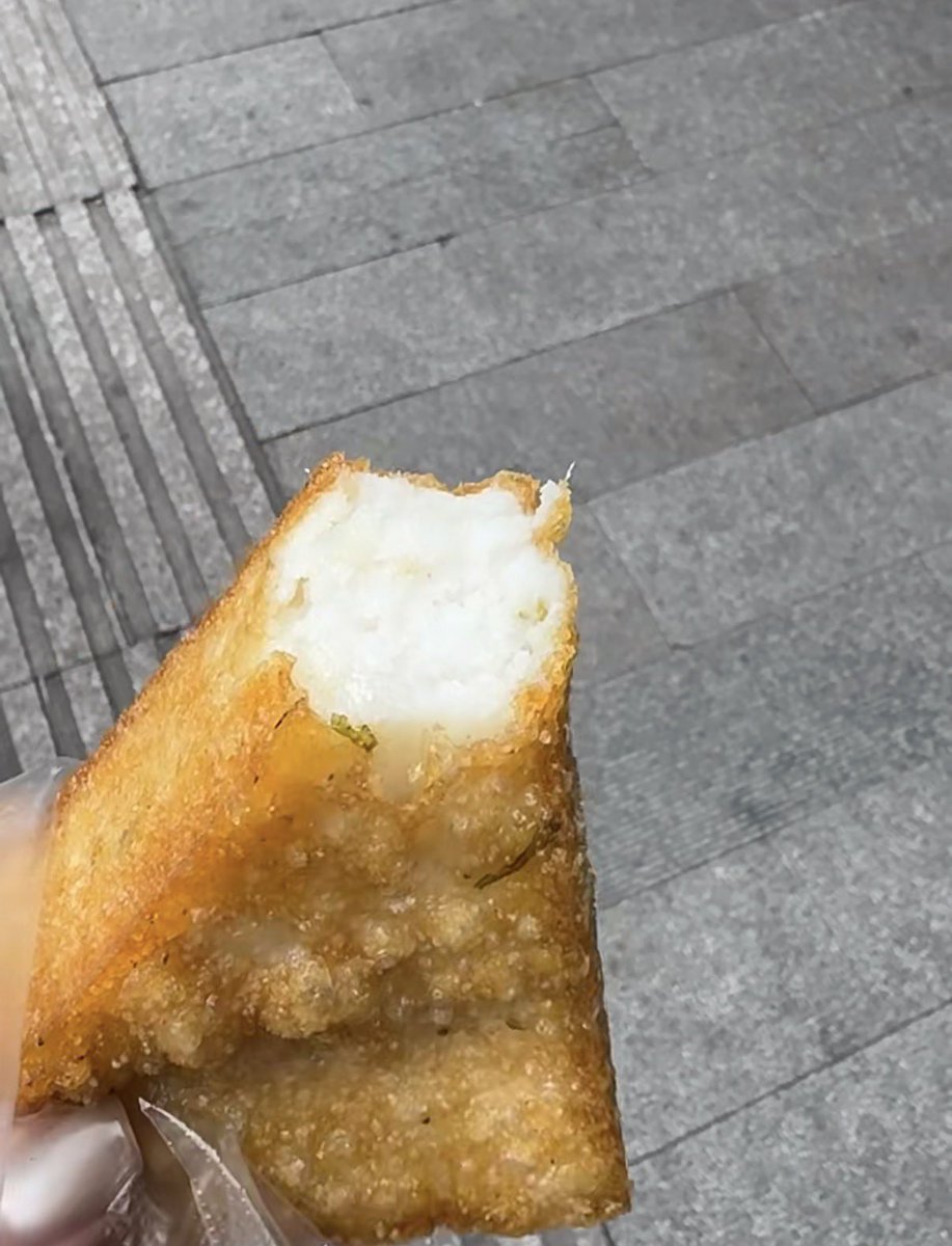 Bella. Chen tweet media