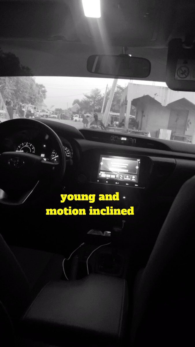 𝐝𝐚𝐡𝐧𝐢 tweet media