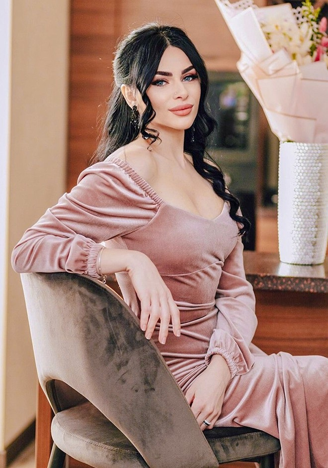 BeHappy2DayCom's tweet image. Mariia's heart is WIDE OPEN and READY to burst with new feelings ⚡ Take the chance to be part of this incredible journey toghether ➡️ shorturl.at/LpU9J

Smash that LIKE button and share this post to spread the love!

#romance #matchmaking #spreadthelove