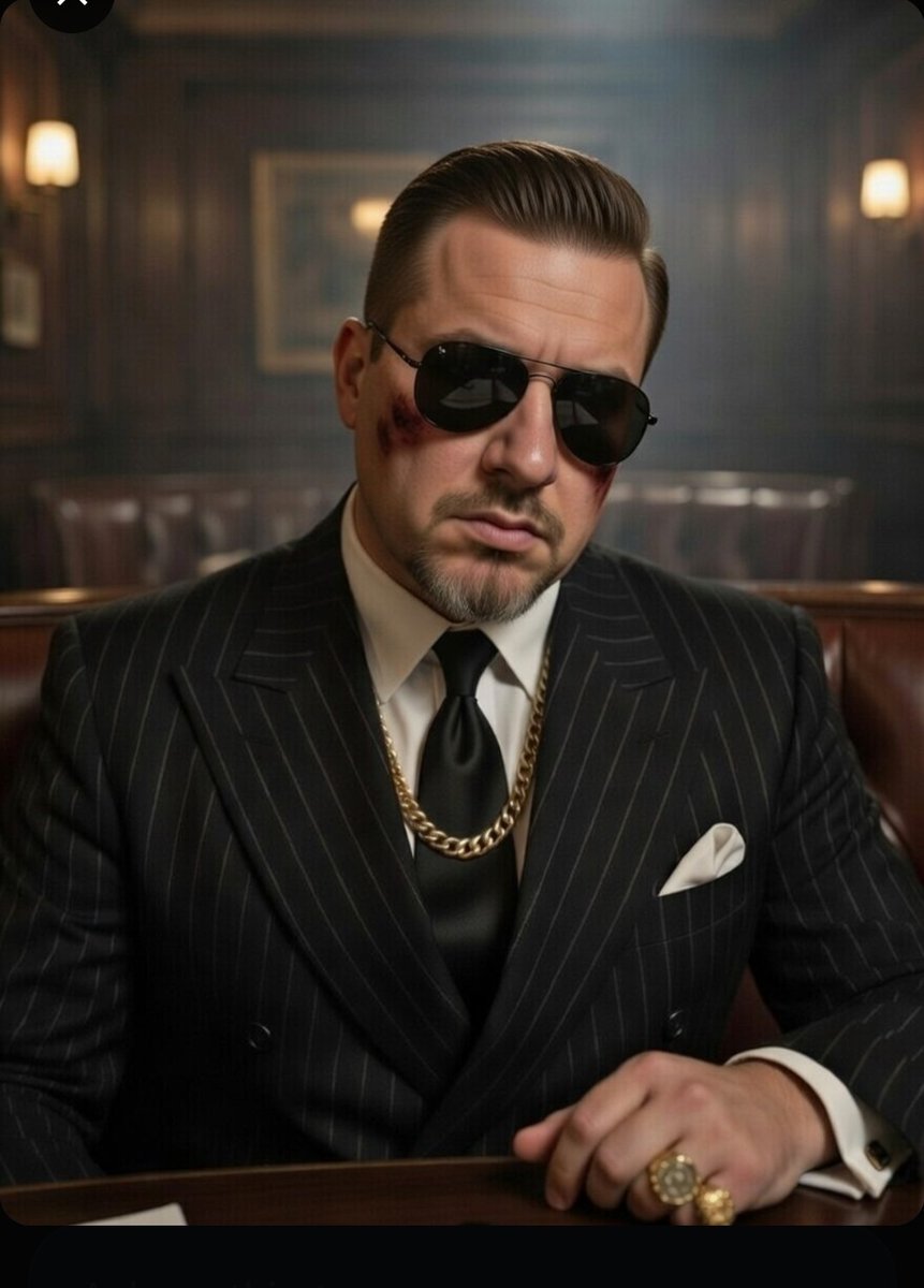 lex moon tweet media