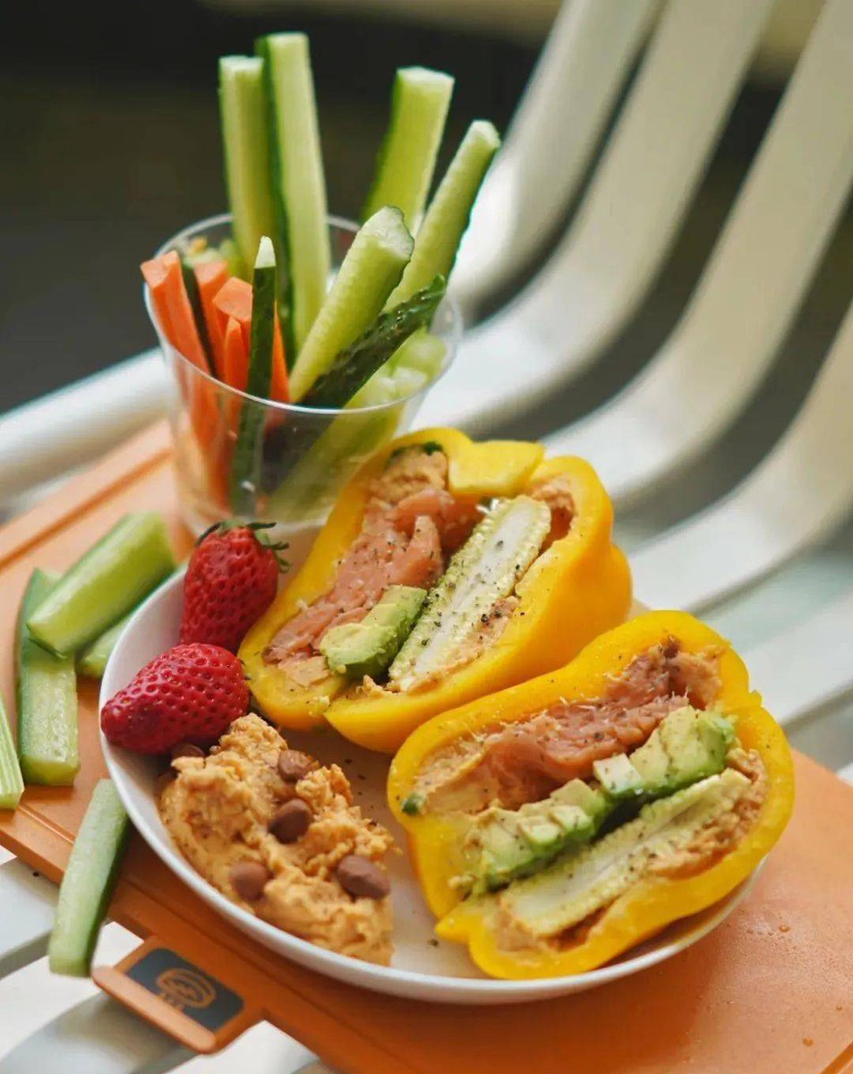 Office Chairs tweet media