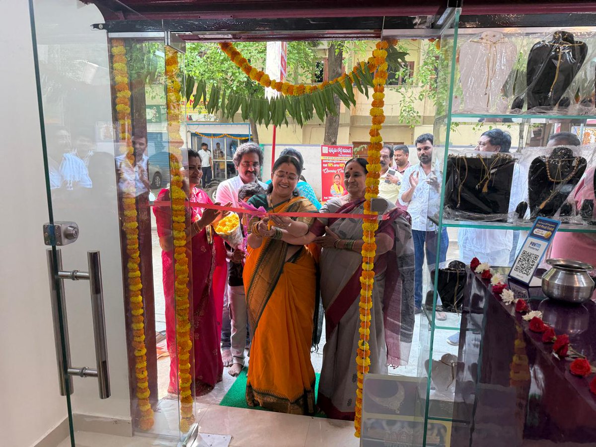jyothsna_tdp's tweet image. Honoured to attend as Chief Guest for the grand opening of Pushyami Gold Covering in Hyderabad. Wishing the team great success and prosperity ahead.
Grateful to be back, stronger and committed to serving people with renewed energy.
#BackToWork #Ugadi2026 #NewBeginnings #Hyderabad