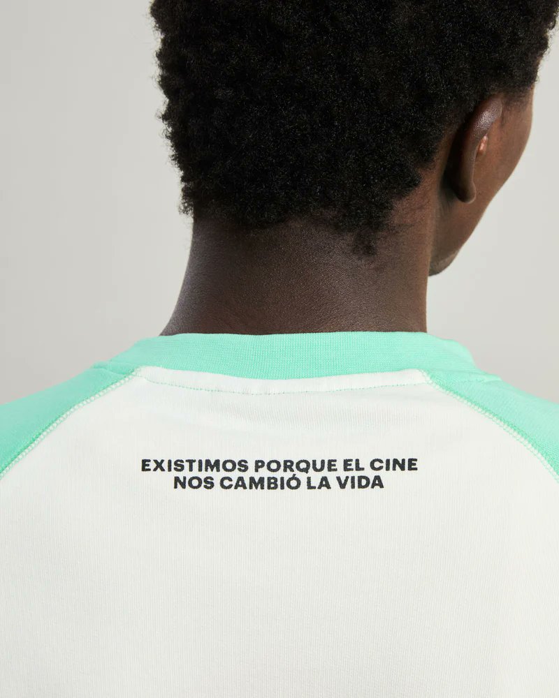 Reason Why tweet media