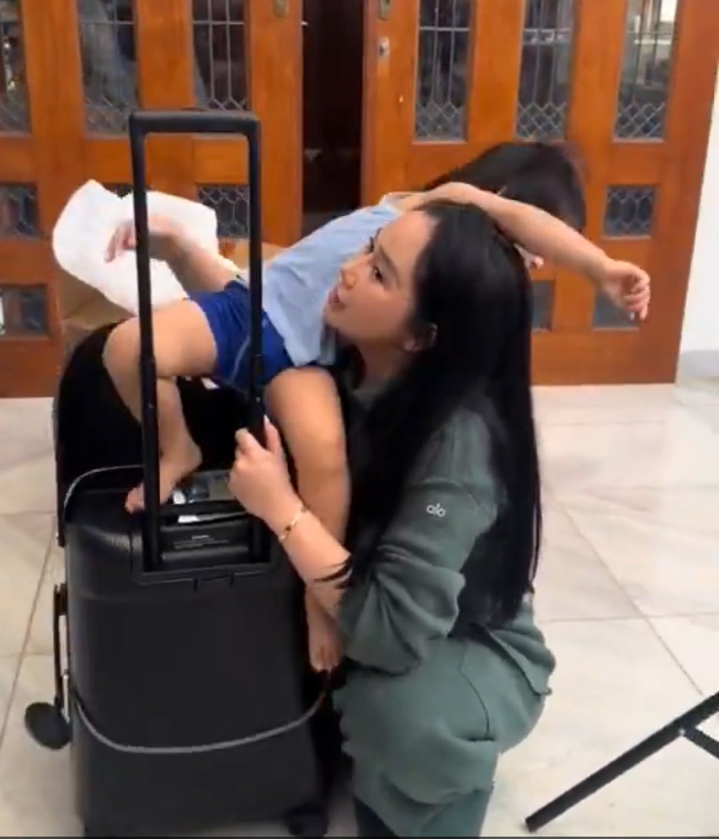 ollieflower🌻 tweet media