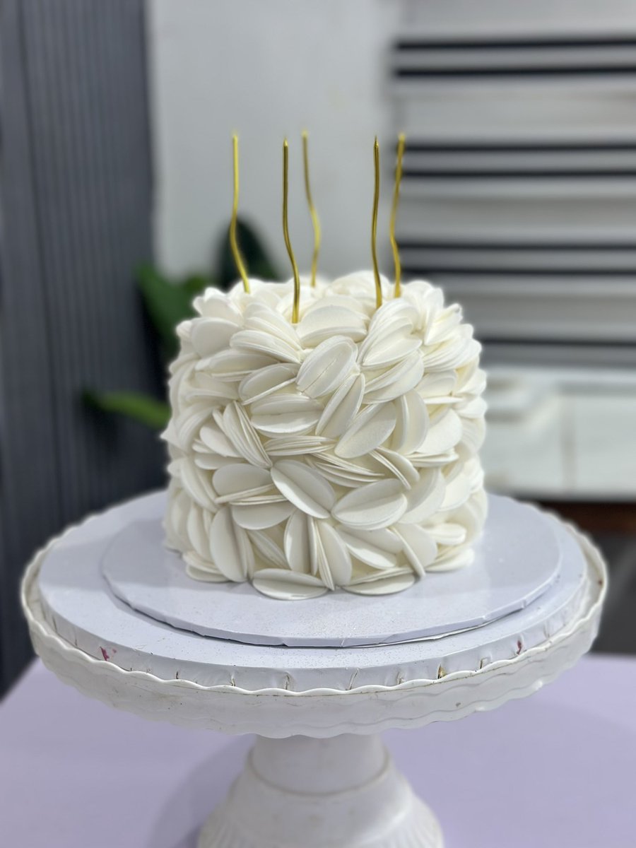 ILORIN BAKER |BAKER| DOUGHNUTS IN ILORIN| PBD/1561 tweet media