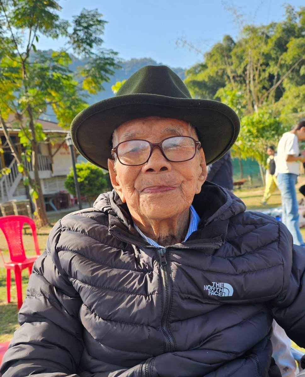 Chowna Mein tweet media