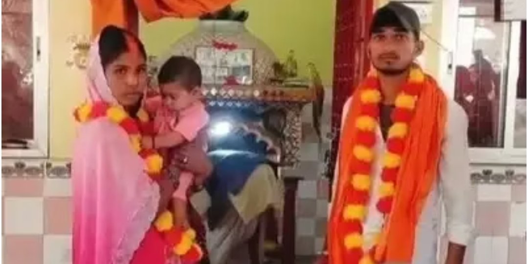 TRUE STORY tweet media