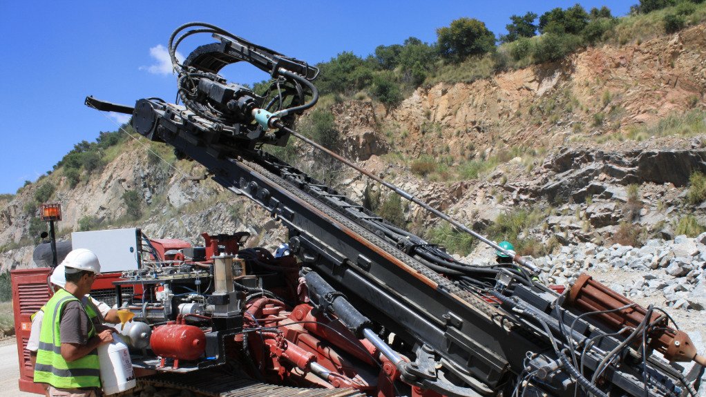 Mining Weekly tweet media