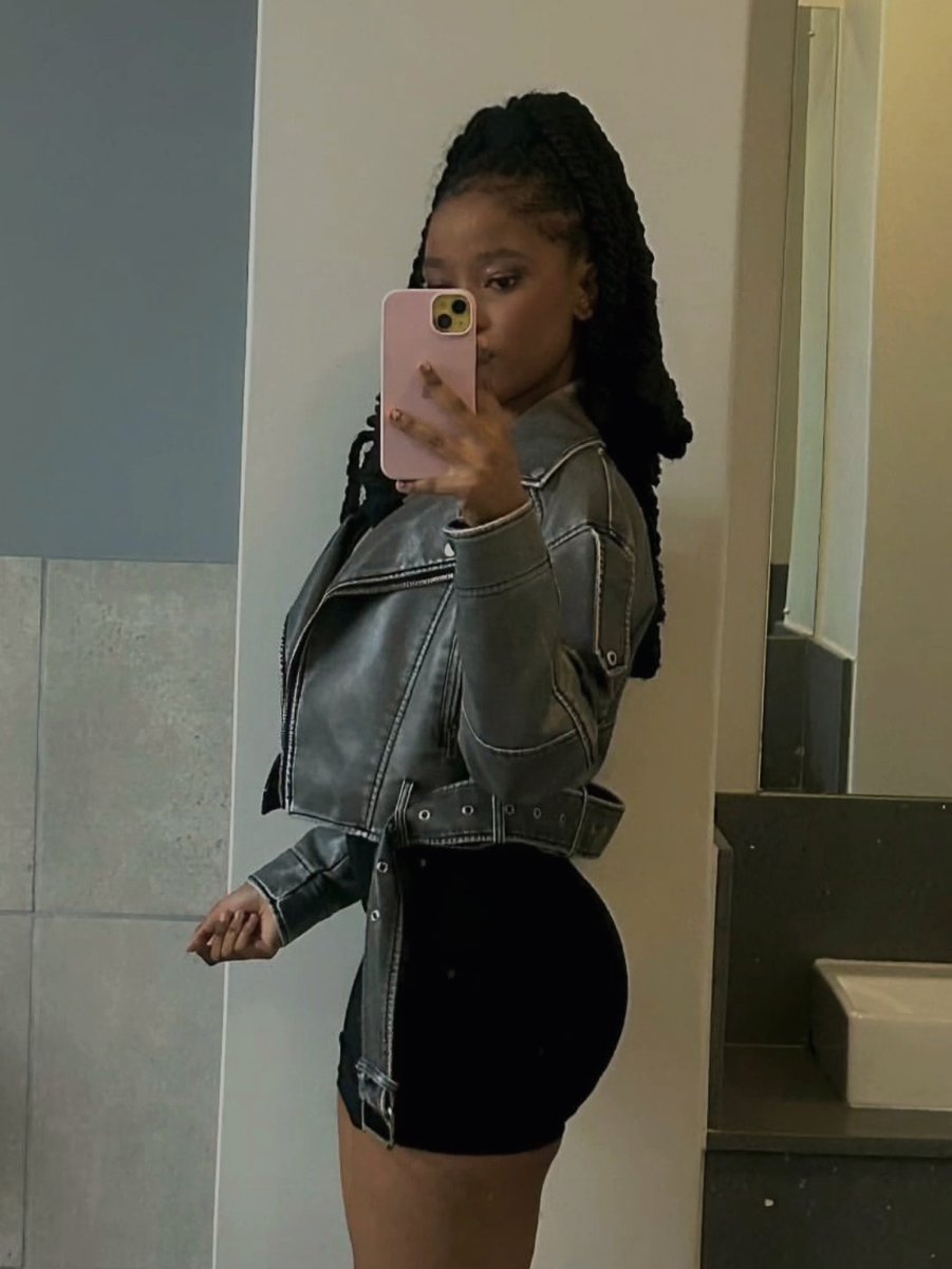 Goodmorning from Finalist Didi 🌼🤏🏾
Another day, another push

VOTE FOR DIDI 

#BBMzansiS6 #BBMzansi #DidiMothobi #Didi