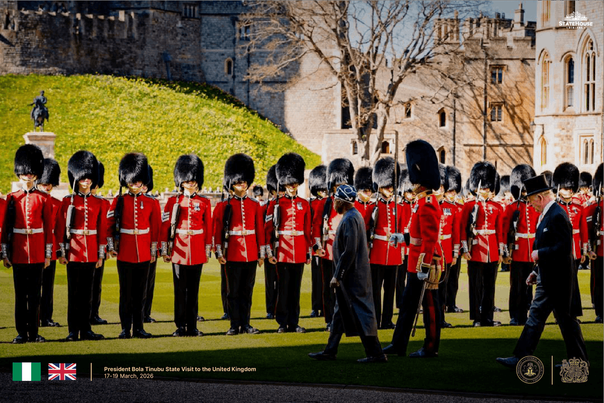 NGRPresident's tweet photo. President Tinubu inspecting the Royal Guard during the ceremonial welcome at the ongoing state visit.

@asovilladigital | @UKinNigeria 

Pictures: The Aso Villa/Nosa Asemota

#StateVisit #NigeriaUk #PartnershipThatWorks #PresidentTinubu https://t.co/X0yvp0DOCM