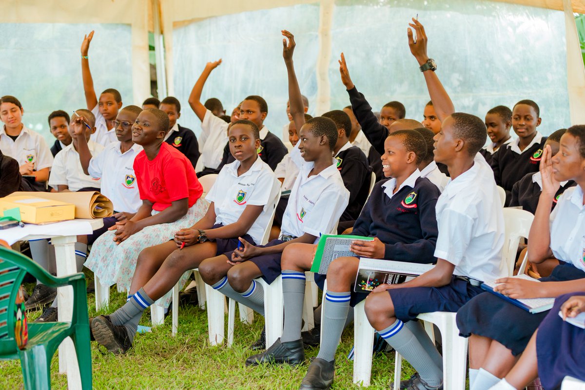 The Nile Explorer Bus 6.0 tweet media