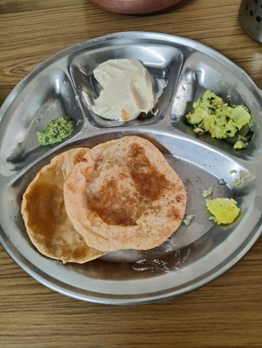 Jayostute tweet media