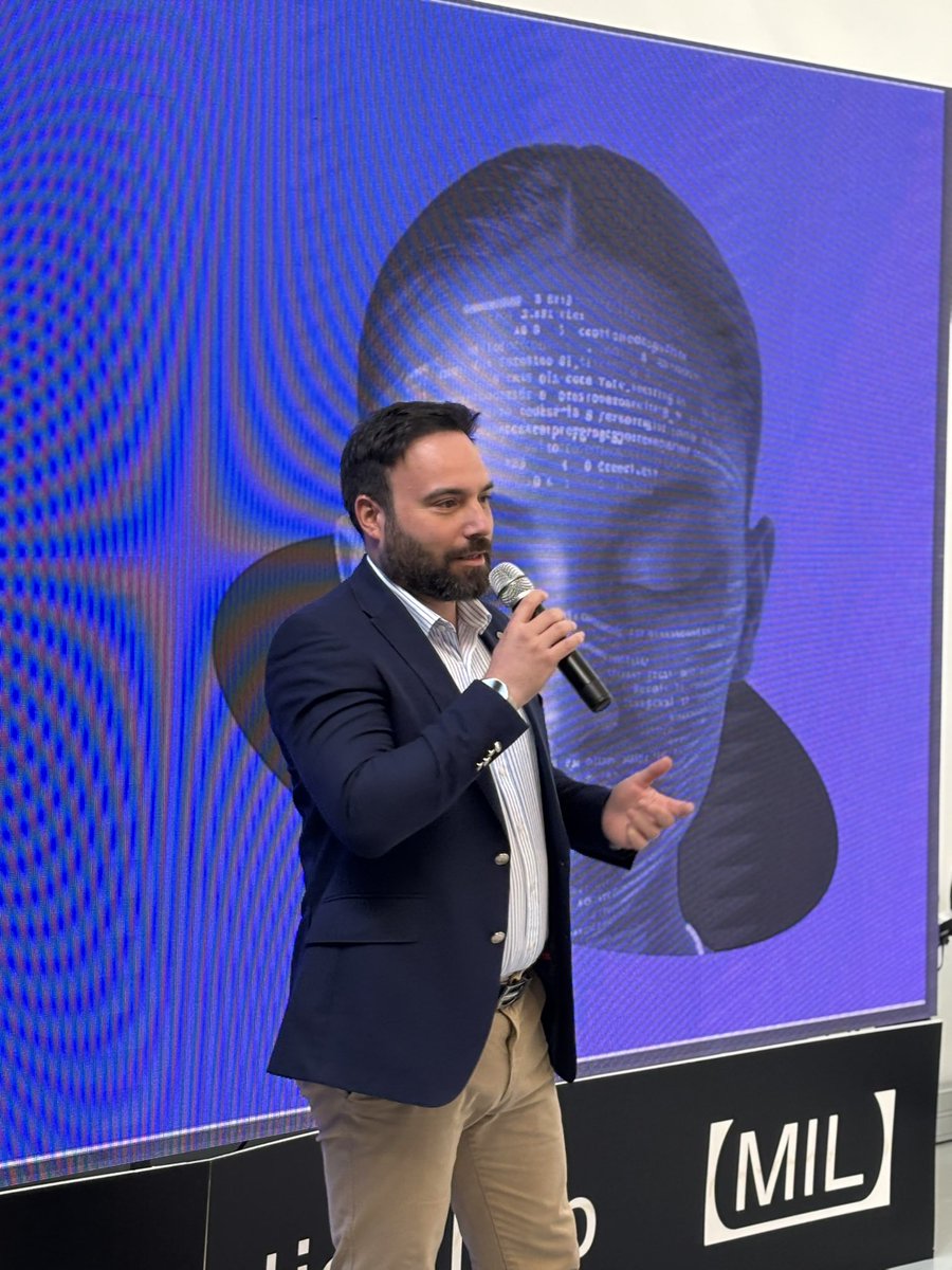 Ángel Niño tweet media