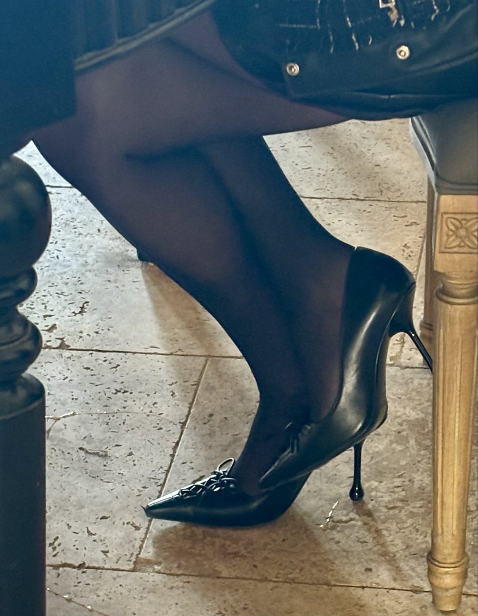 Marie-Helene du gard tweet media