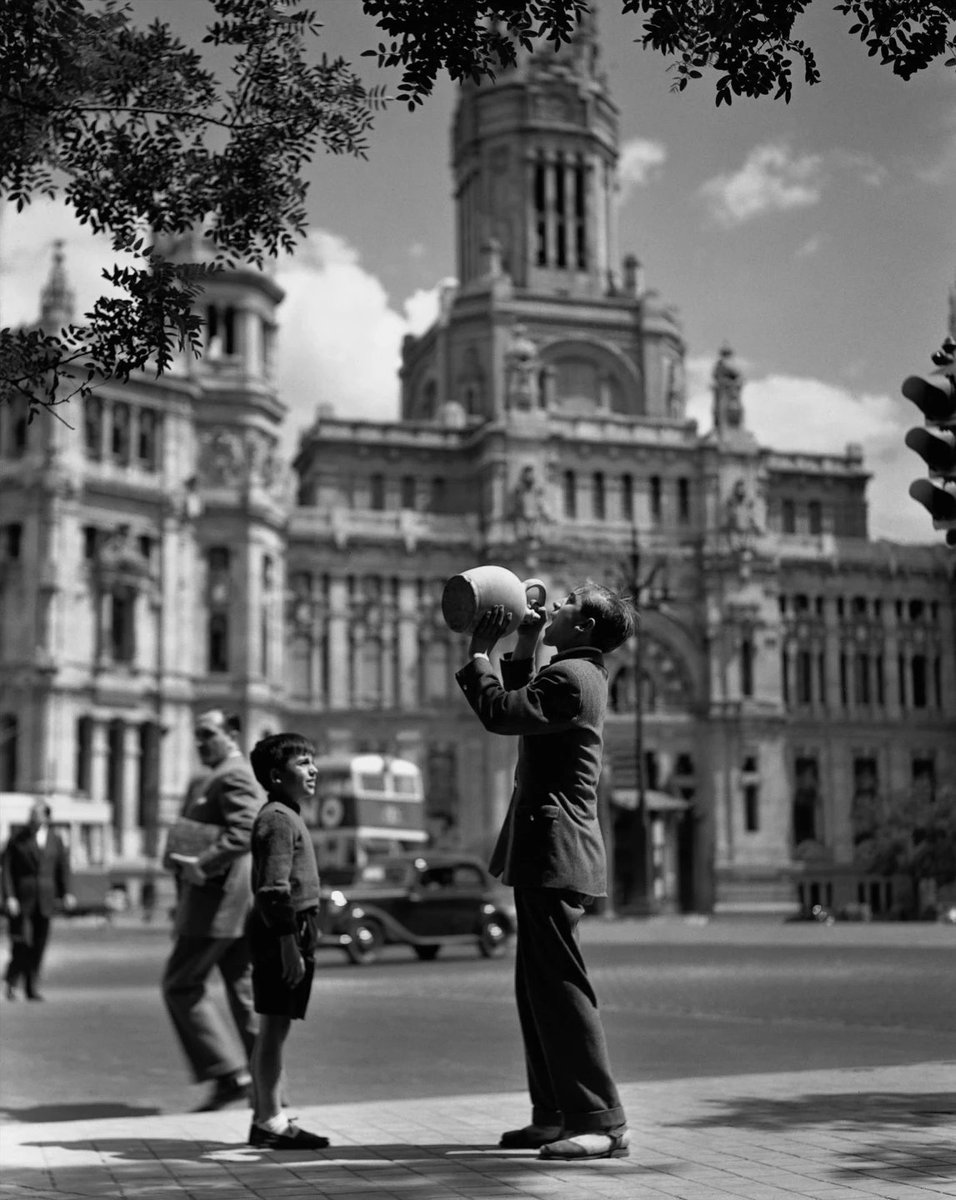 Museo Reina Sofía tweet media