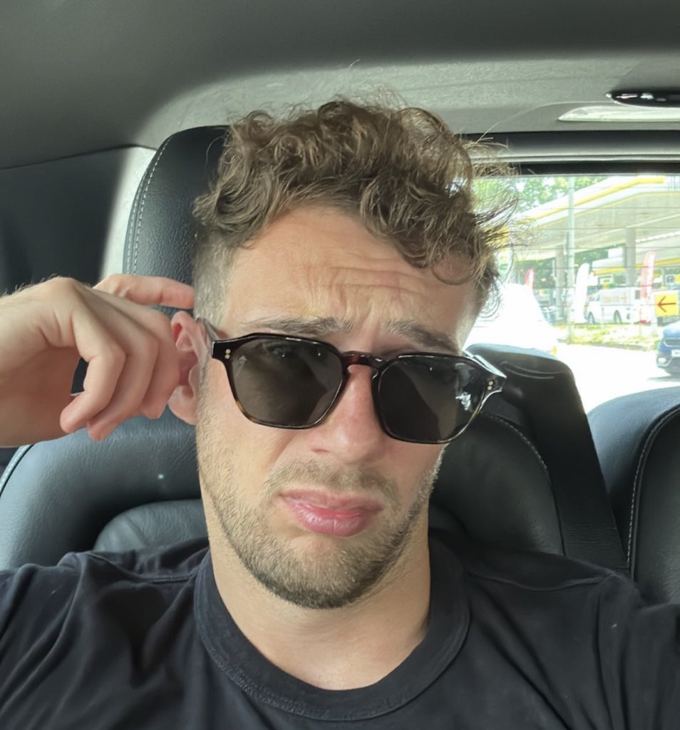 Jonathan Munich tweet media