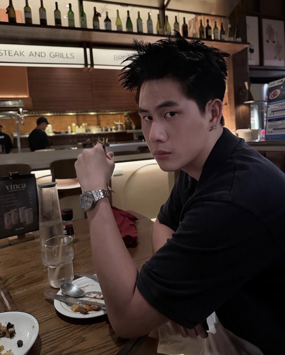 ไอ่จู้ tweet media