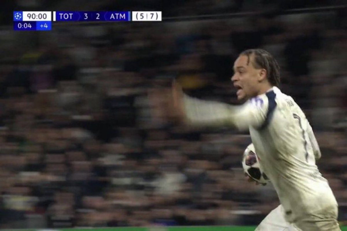 Footy Humour tweet media