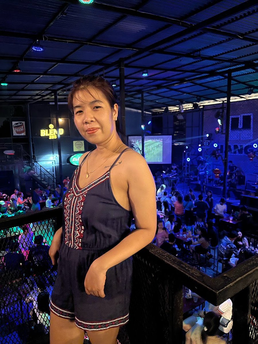 คนดัง สาวใหญ่วัยมันส์ โชว์อันลิมิต tweet media