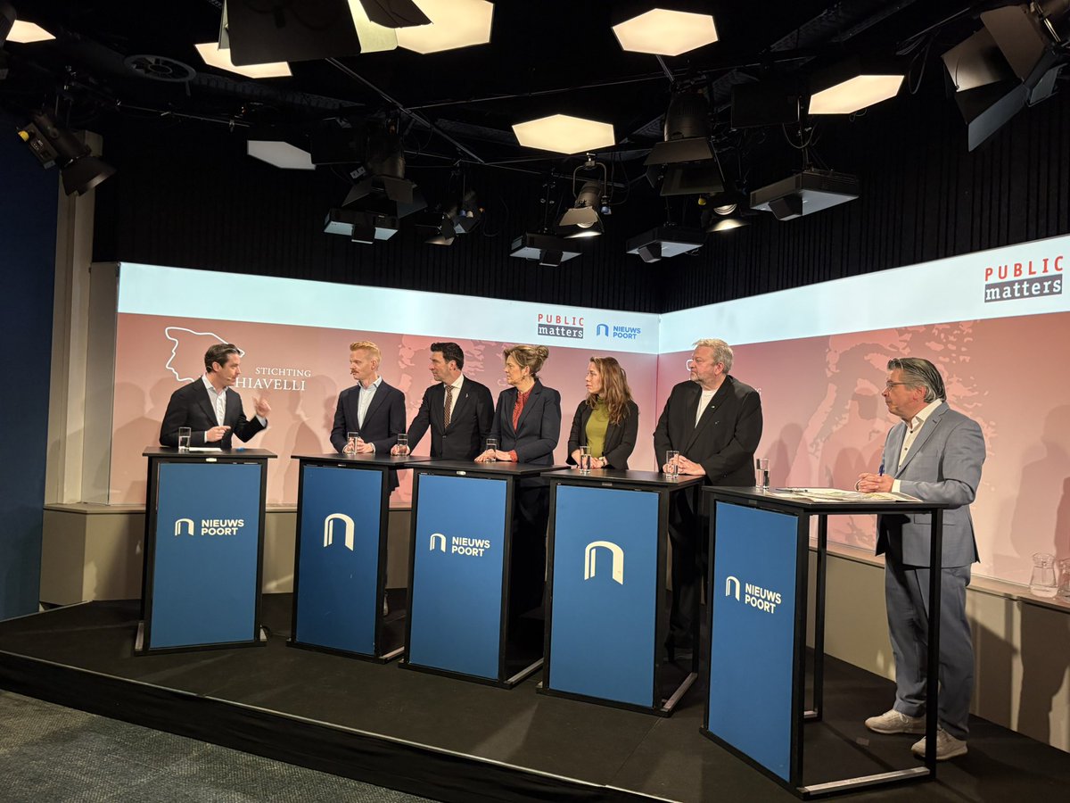 Het traditionele campagneleidersdebat,  de ochtend na #gemeenteraadsverkiezingen , is van start gegaan in #nieuwspoort #machiavelli