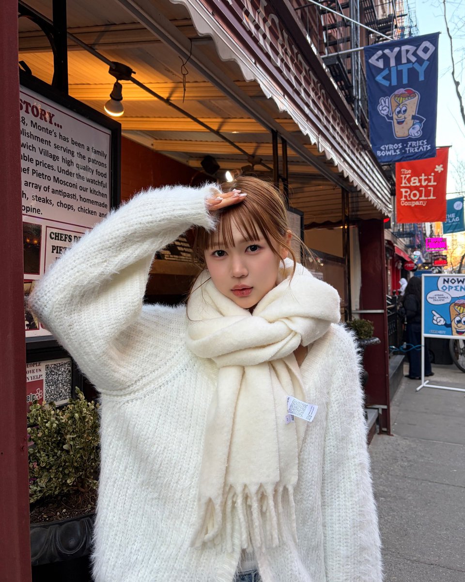 yee5ni's tweet photo. 260319 하투하 인스타 #예온 https://t.co/5ZGe5IdPUt