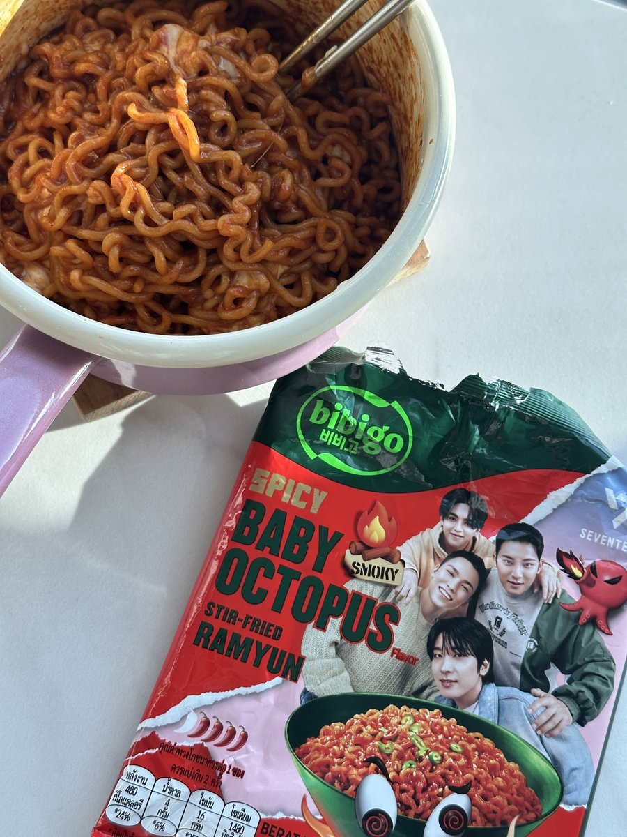 월 ¨̮ tweet media