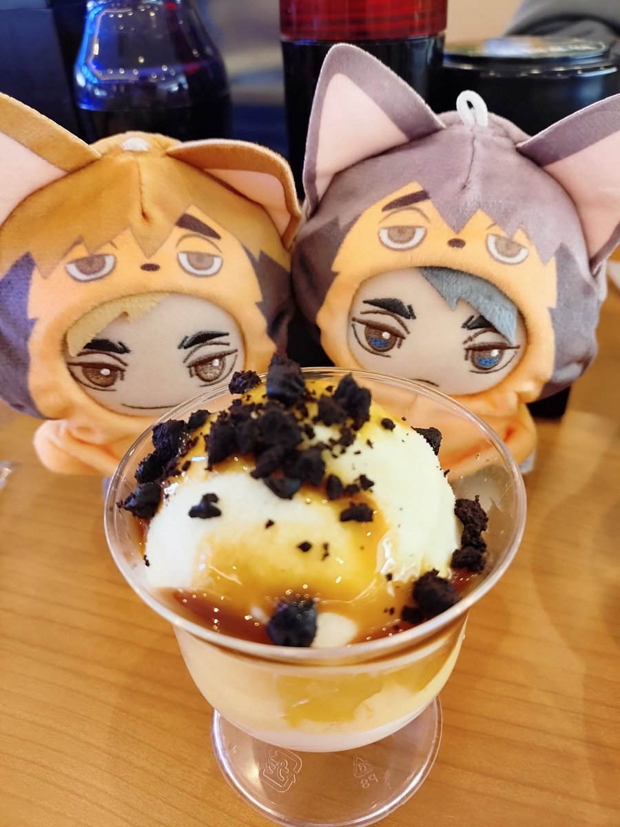 無事卒業の日を迎えました。
からの〜くら寿司×ハイキューに行ってきました！
疲れたね、頑張ったね、楽しく食事をしよう🍣