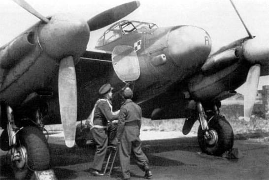 Polish Heritage Flight tweet media