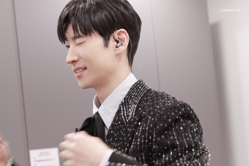 simpforjehoon's tweet photo. company on naver update 📸 | [behind] lee jehoon 2026 fanmeeting 'our 20th moment' in korea https://t.co/6vuYUgs0BI