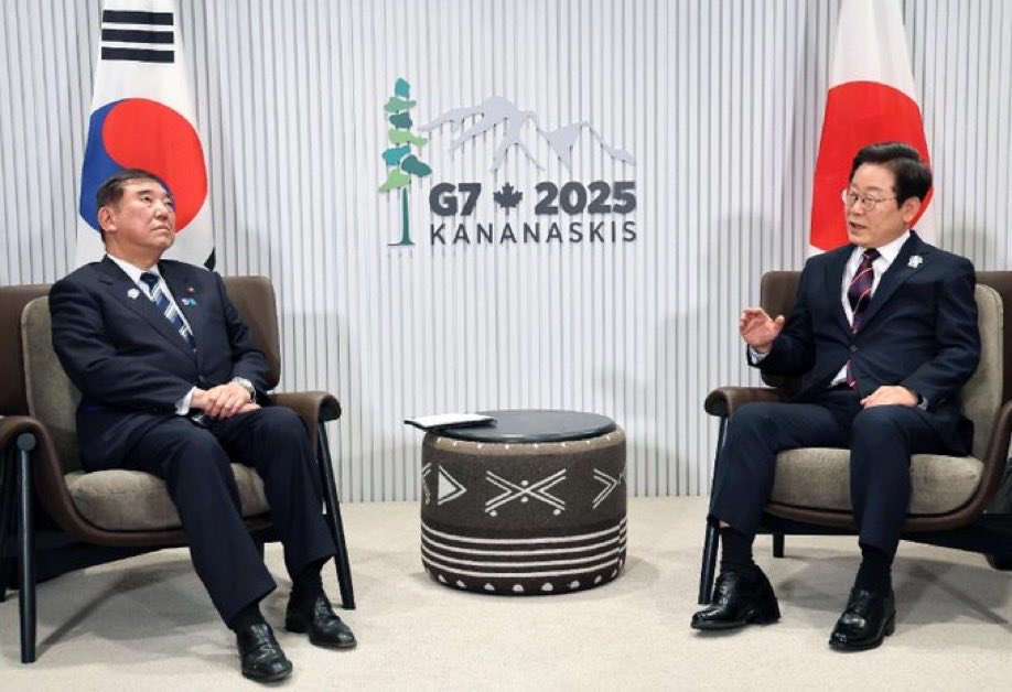 𝕄𝕀𝕐𝕌💙💖☺︎ tweet media