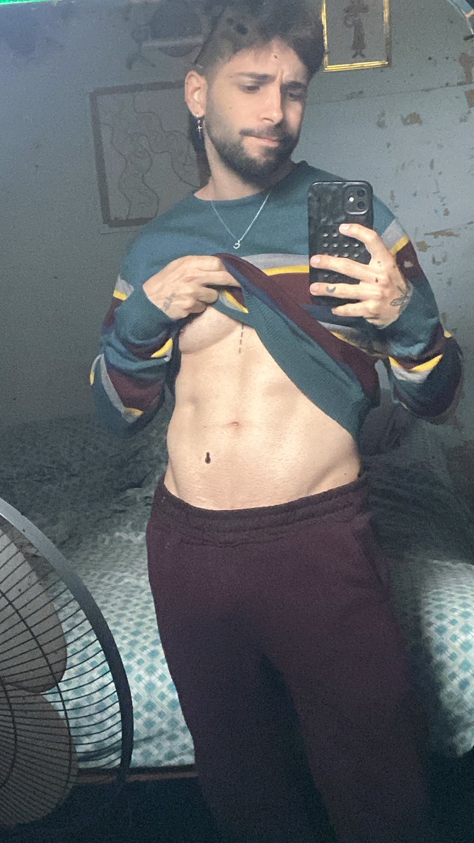 Carly Love tweet media