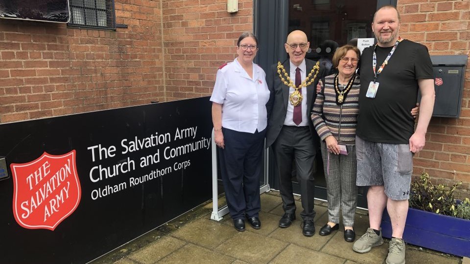 Oldham Chronicle tweet media