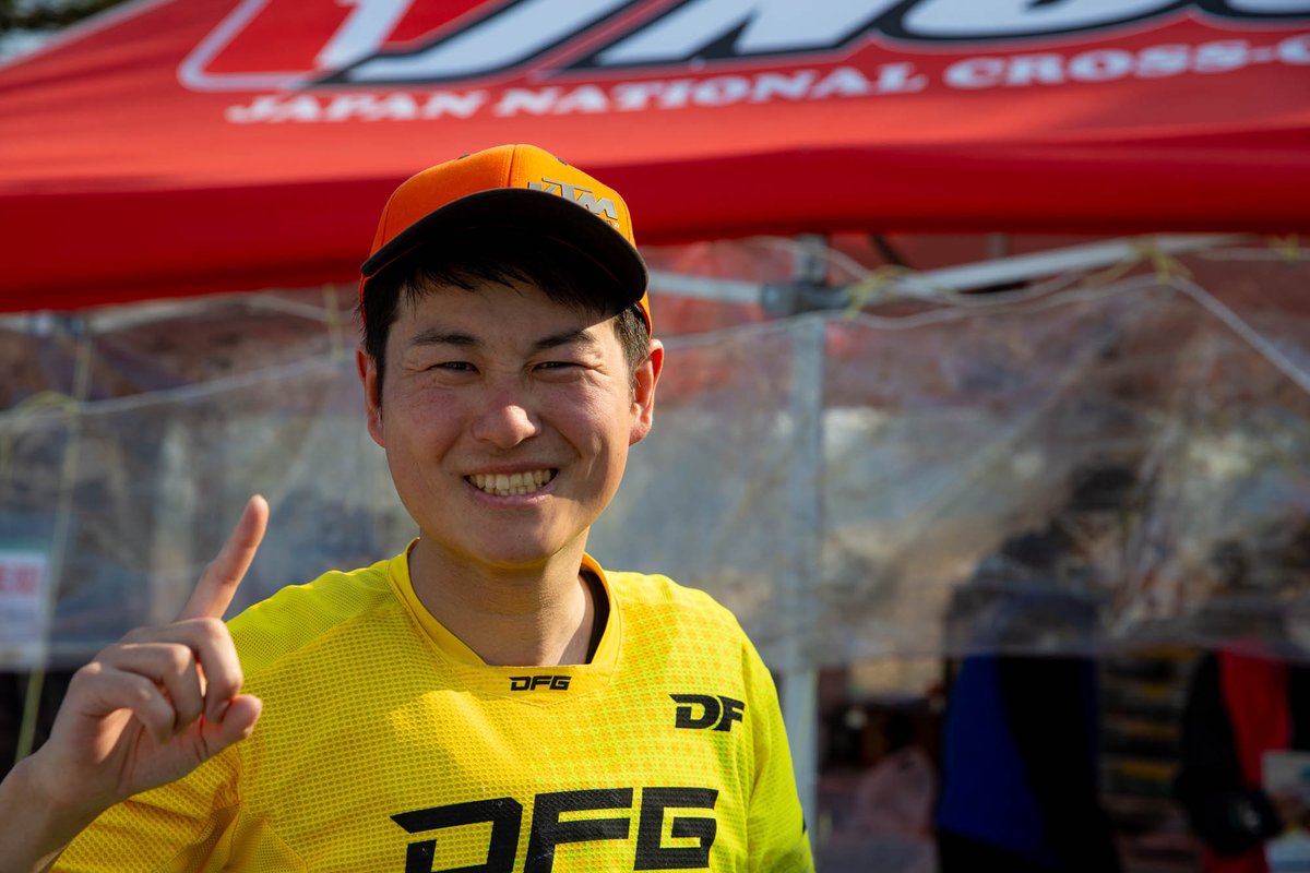ktm_japan's tweet image. 【JNCC R2 徳島】勝山聖選手、COMP-Aクラス優勝で最高峰AAクラス昇格へ
JNCC 第2戦、KTM 500 EXC-Fでディープサンドを制した勝山聖選手（No.114）がCOMP-Aクラス優勝を飾りました！
ついに念願の最高峰AAクラスへの特別昇格を決め、次戦からはついにトップ勢に挑みます。
#JNCC #KTM #500EXCF