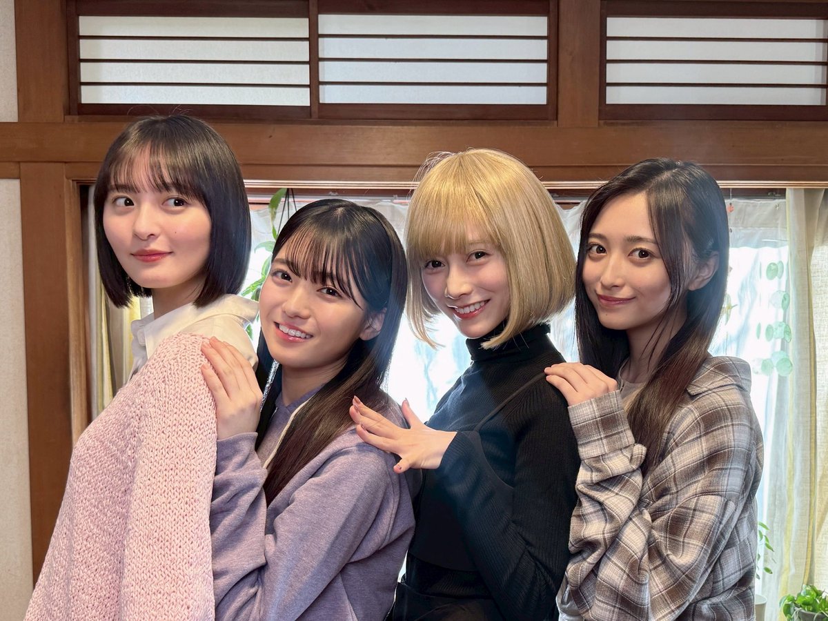 nogizaka46's tweet photo. サッポロ一番公式YouTubeにて、『#姉といつまでも』第9話が公開されました🍜

#池田瑛紗 が金髪の謎の美大生として登場🎨

カップスター愛��爆発するてれさを、ぜひご覧ください☺️✨

https://t.co/imRRlC3yKI

#乃木坂46
#遠藤さくら #井上和 #瀬戸口心月 https://t.co/G2CL3fMUzQ
